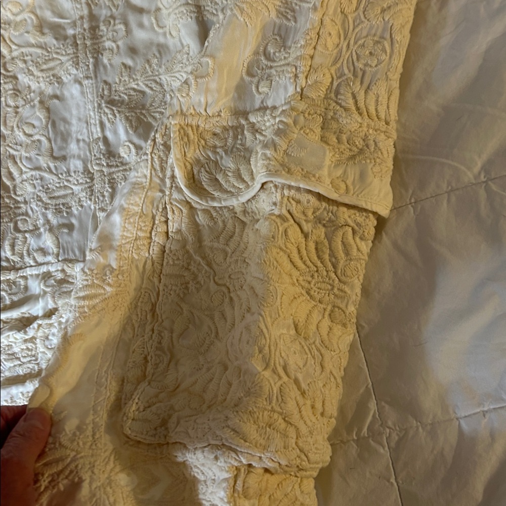 Johnny Was Cream  Joggers - Picture 4 of 6